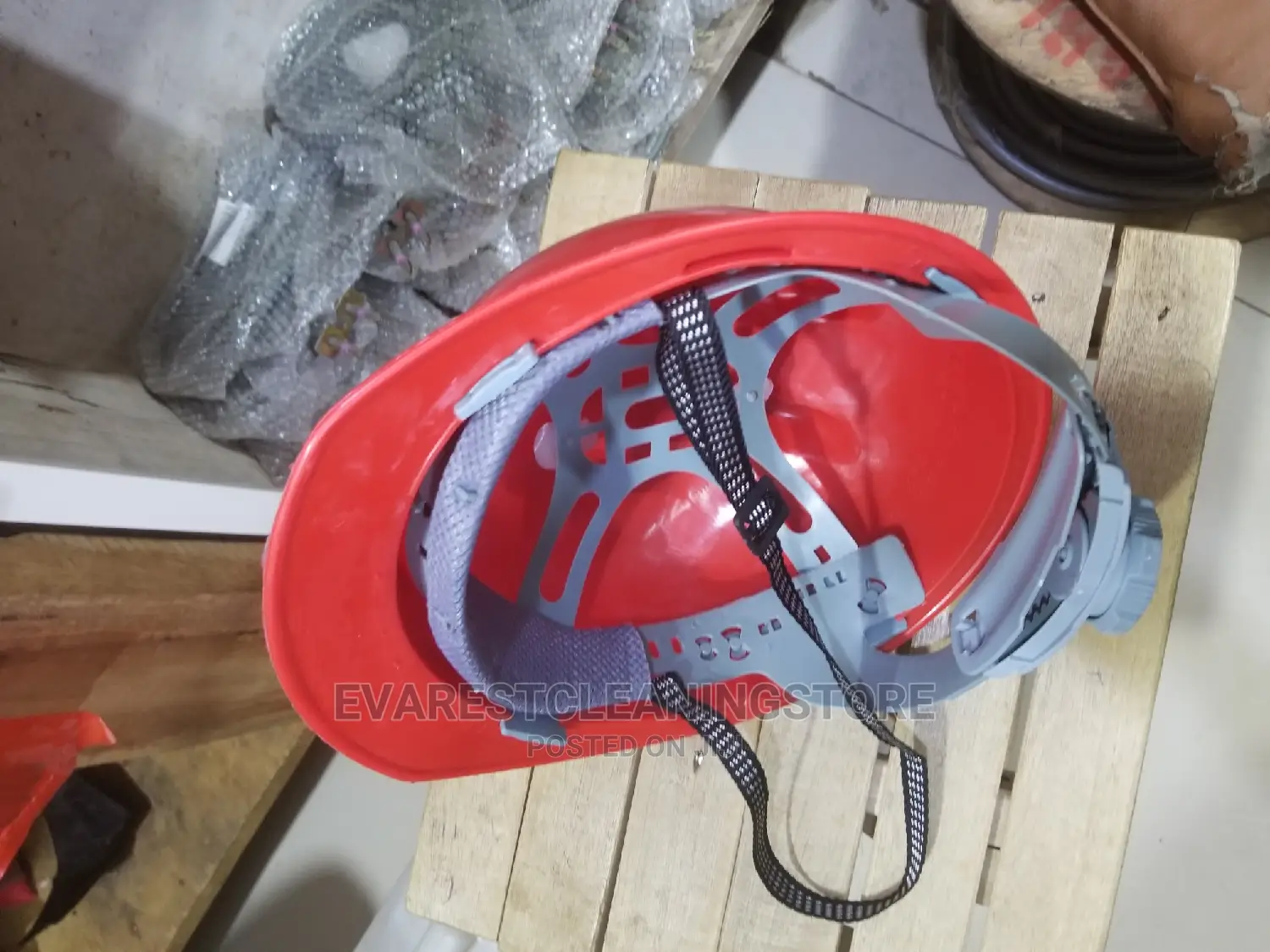 Safety Helmet White, Red