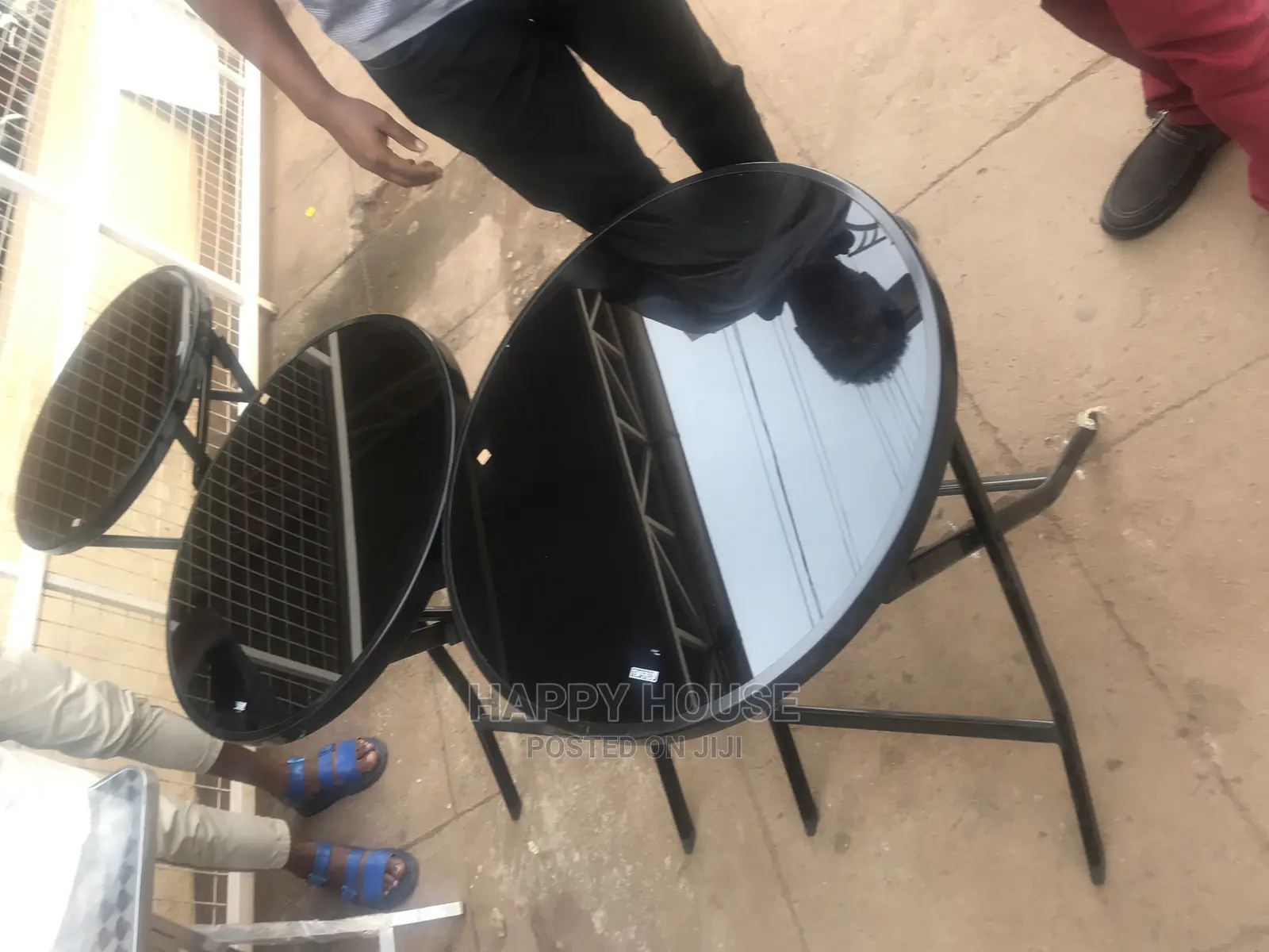 Round Foldable Glass Tables (60cm)