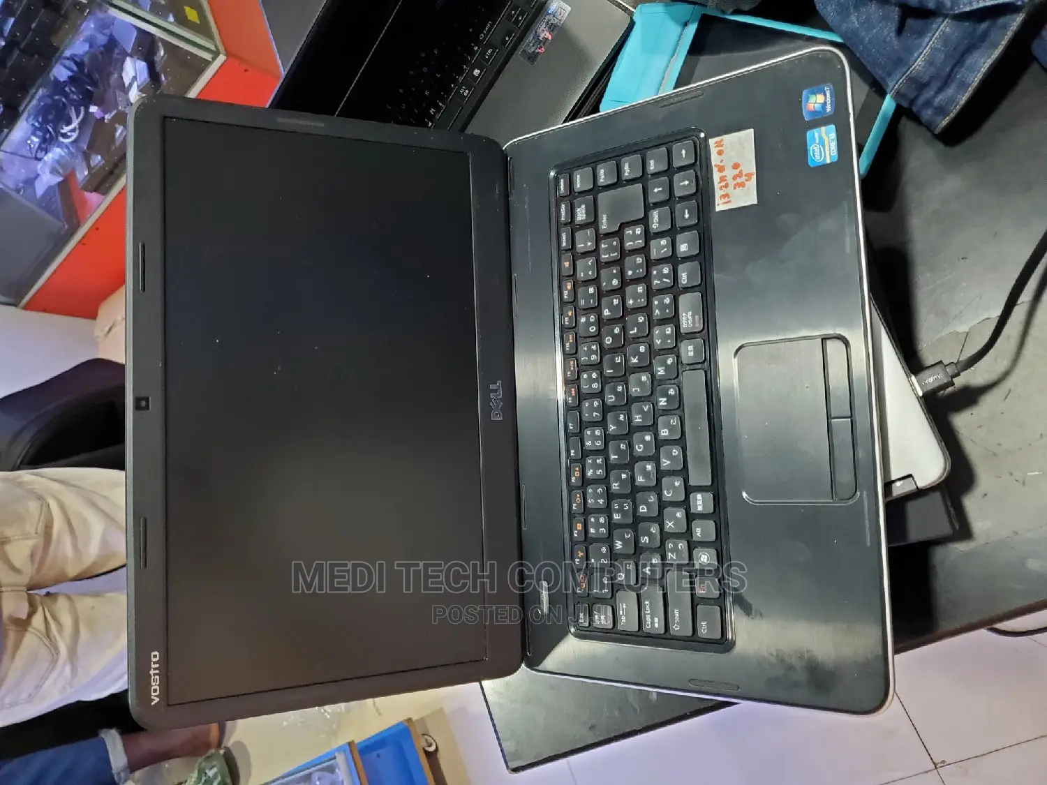 Laptop Dell Vostro 2520 4GB Intel Core I5 HDD 500GB