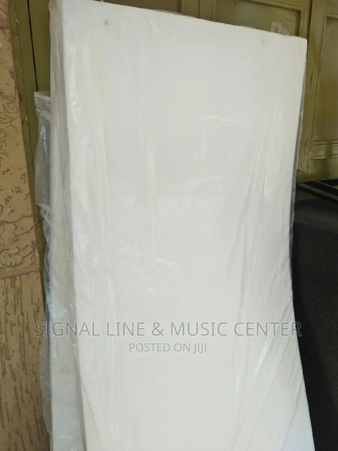 Sound Proof or Acoustic Form 3/6 Feets