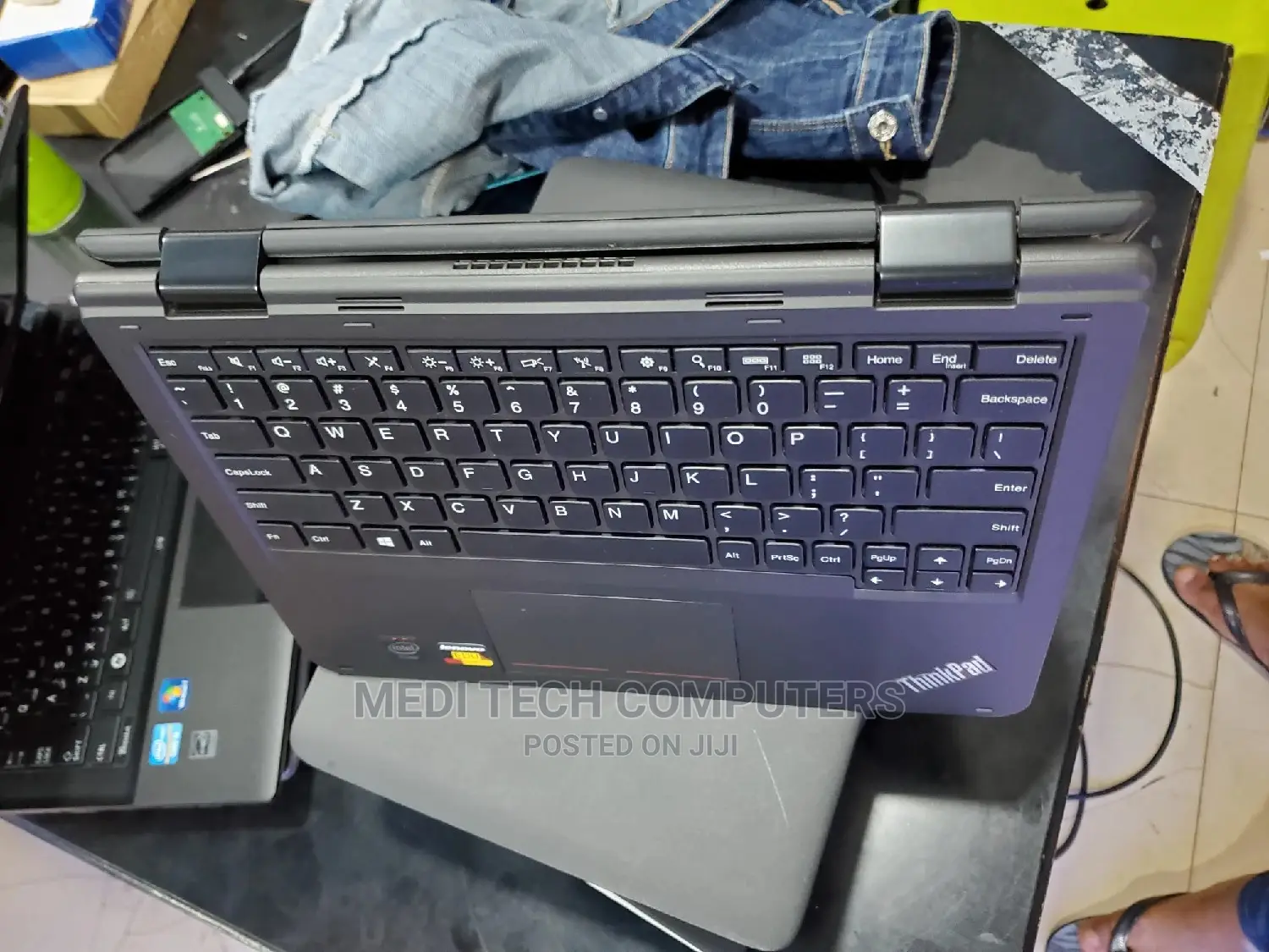 Laptop Lenovo Yoga 11e 4GB Intel Celeron HDD 320GB