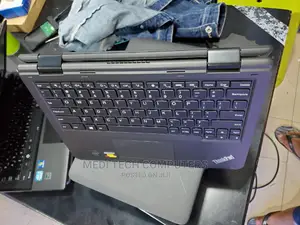 Laptop Lenovo Yoga 11e 4GB Intel Celeron HDD 320GB