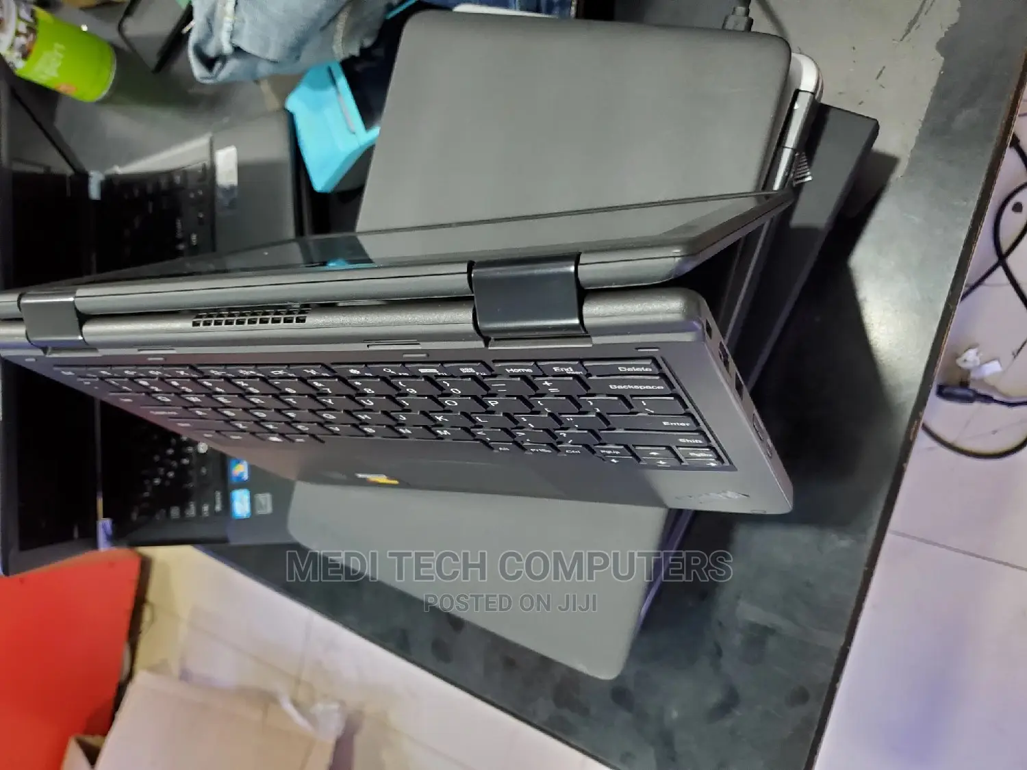 Laptop Lenovo Yoga 11e 4GB Intel Celeron HDD 320GB