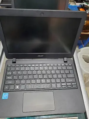 Laptop Acer TravelMate B113 4GB Intel Celeron HDD 320GB