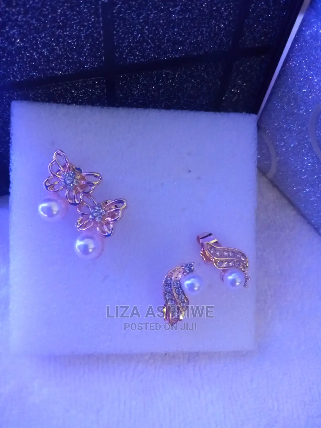 Simple Earpins Available