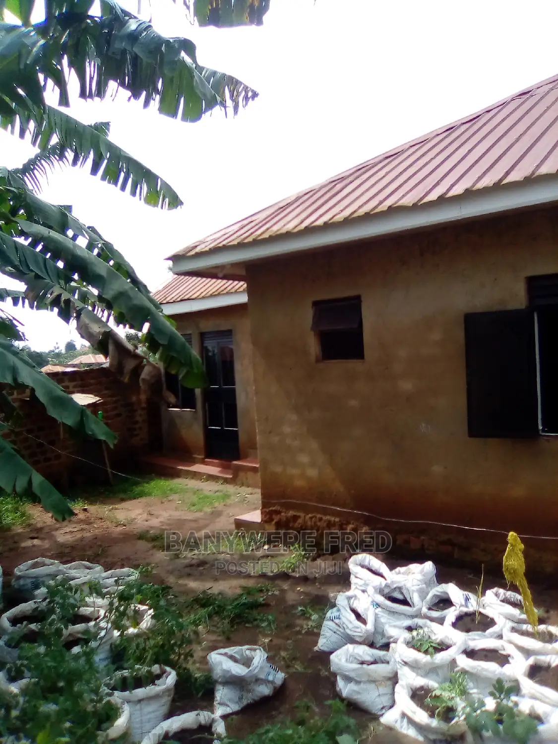 Furnished 3bdrm Bungalow in Goma for Sale