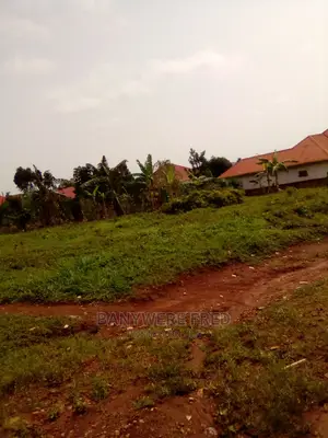 50/100 Plot For Sale In Bukerere Near The Pitch