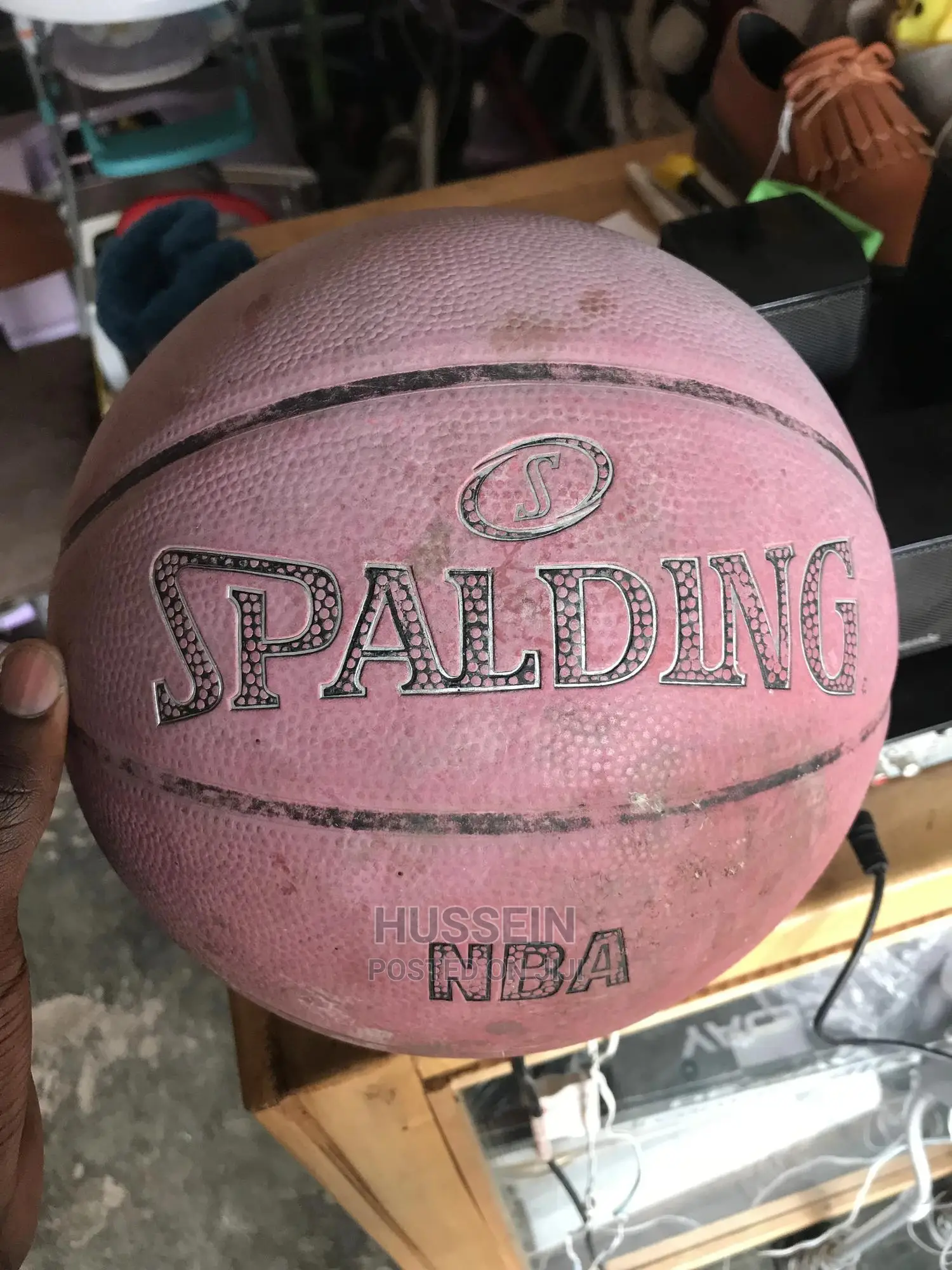 UK Used Spalding Basketball