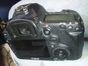 Canon EOS 5D Markiii Body Only.