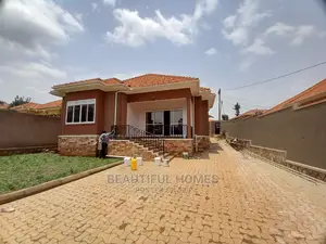 Furnished 4bdrm Bungalow in Kira Corporate for Sale