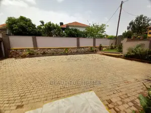 Furnished 4bdrm House in Kira Gated Estate for Sale