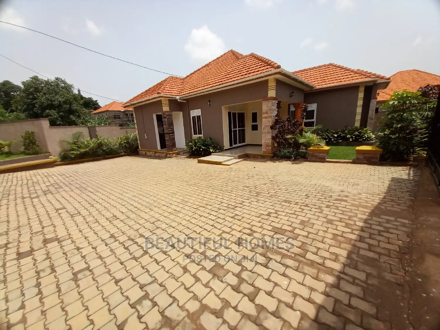 Furnished 4bdrm House in Kira Gated Estate for Sale