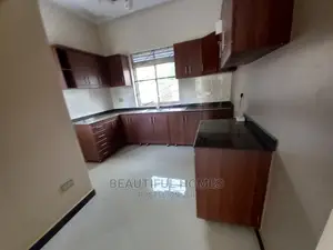 Furnished 4bdrm Bungalow in Kira Wealthy Tarmack for Sale