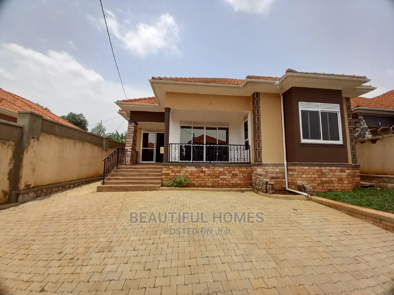 Furnished 4bdrm House in Kira Mamerito Gated for Sale