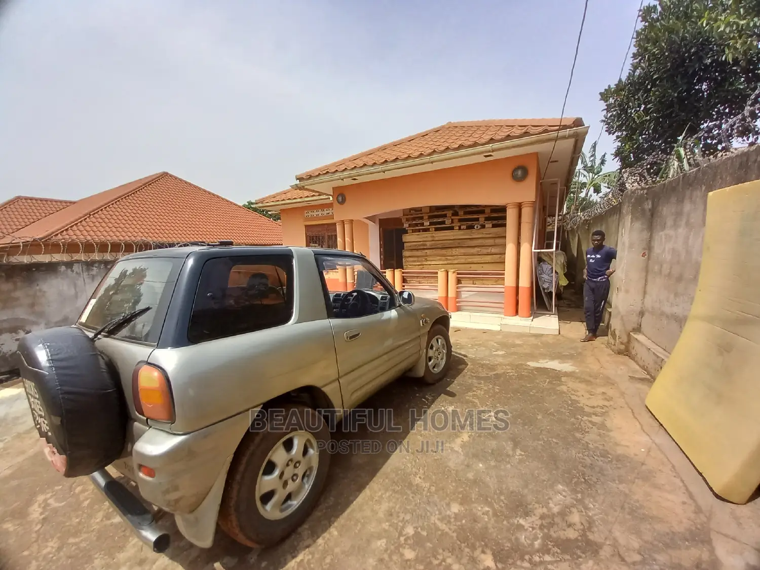 Furnished 3bdrm Bungalow in Najjera, Central Division for Sale