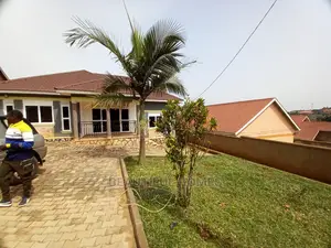 Furnished 4bdrm House in Kira Palatial Estate for Sale
