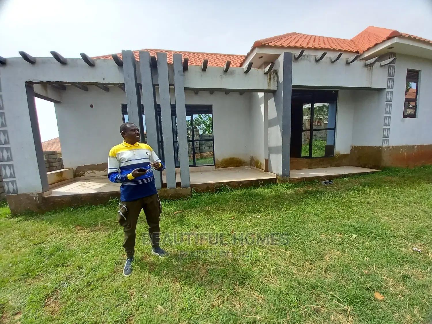 Furnished 4bdrm House in Kira for Sale