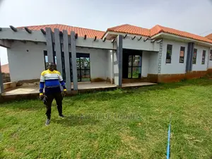 Furnished 4bdrm Bungalow in Kira Classy for Sale