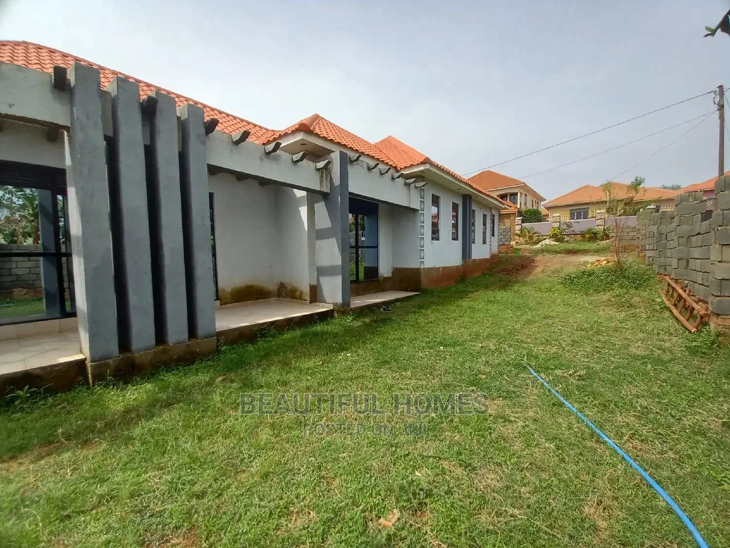 Furnished 4bdrm Bungalow in Kira Classy for Sale