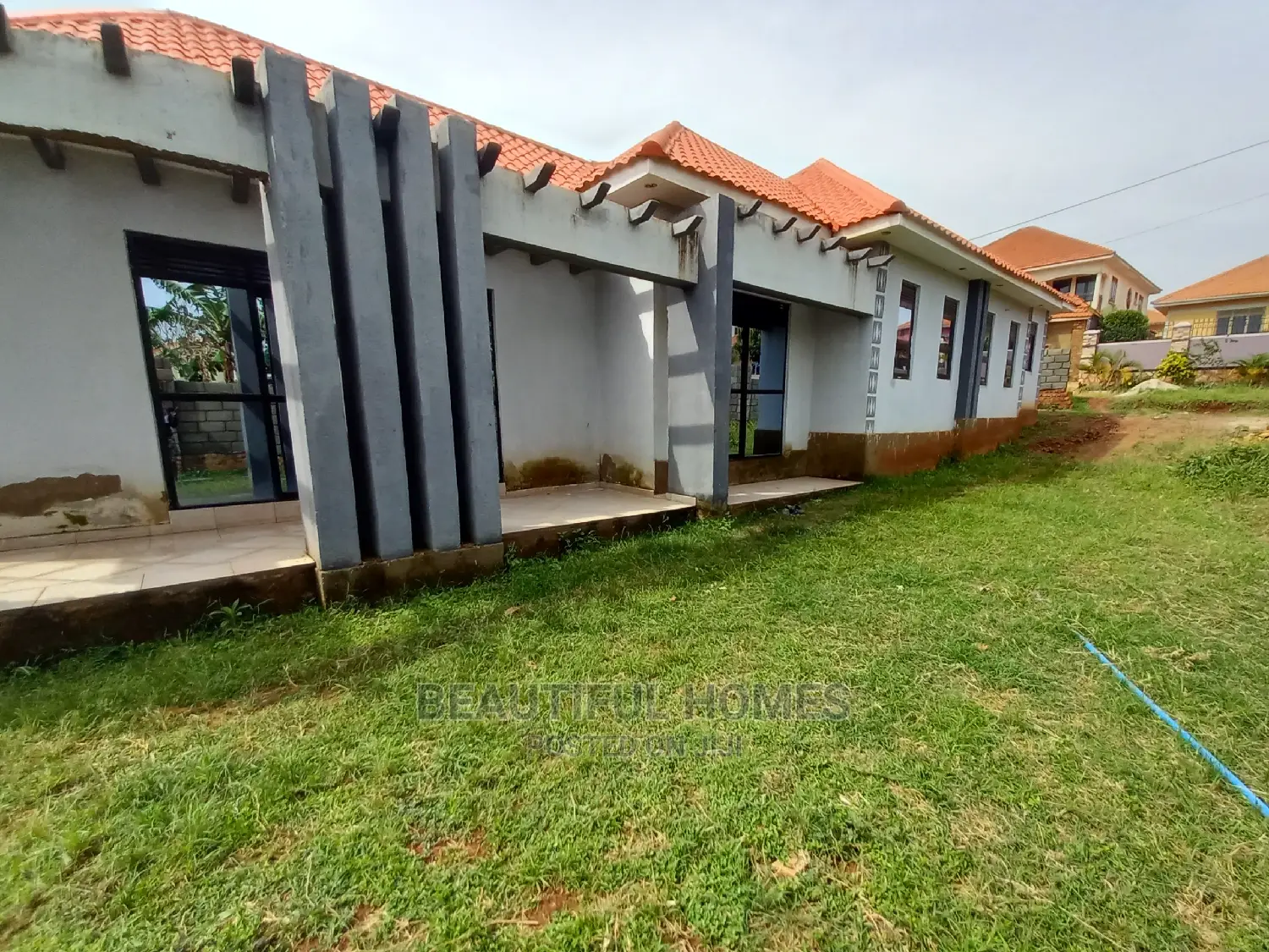 Furnished 4bdrm Bungalow in Kira Classy for Sale