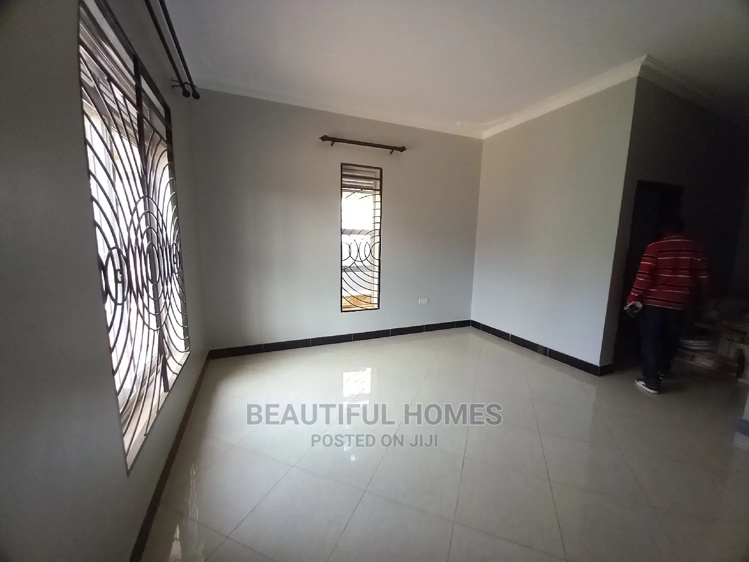 Furnished 4bdrm Bungalow in Kira Organised for Sale