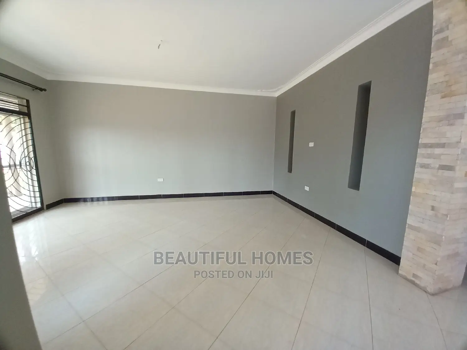 Furnished 4bdrm House in Kira First Class for Sale