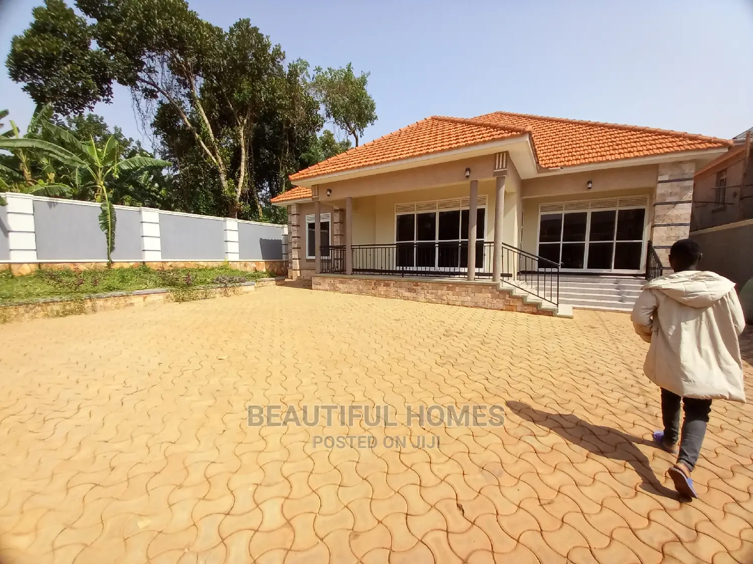 Furnished 4bdrm House in Kira First Class for Sale