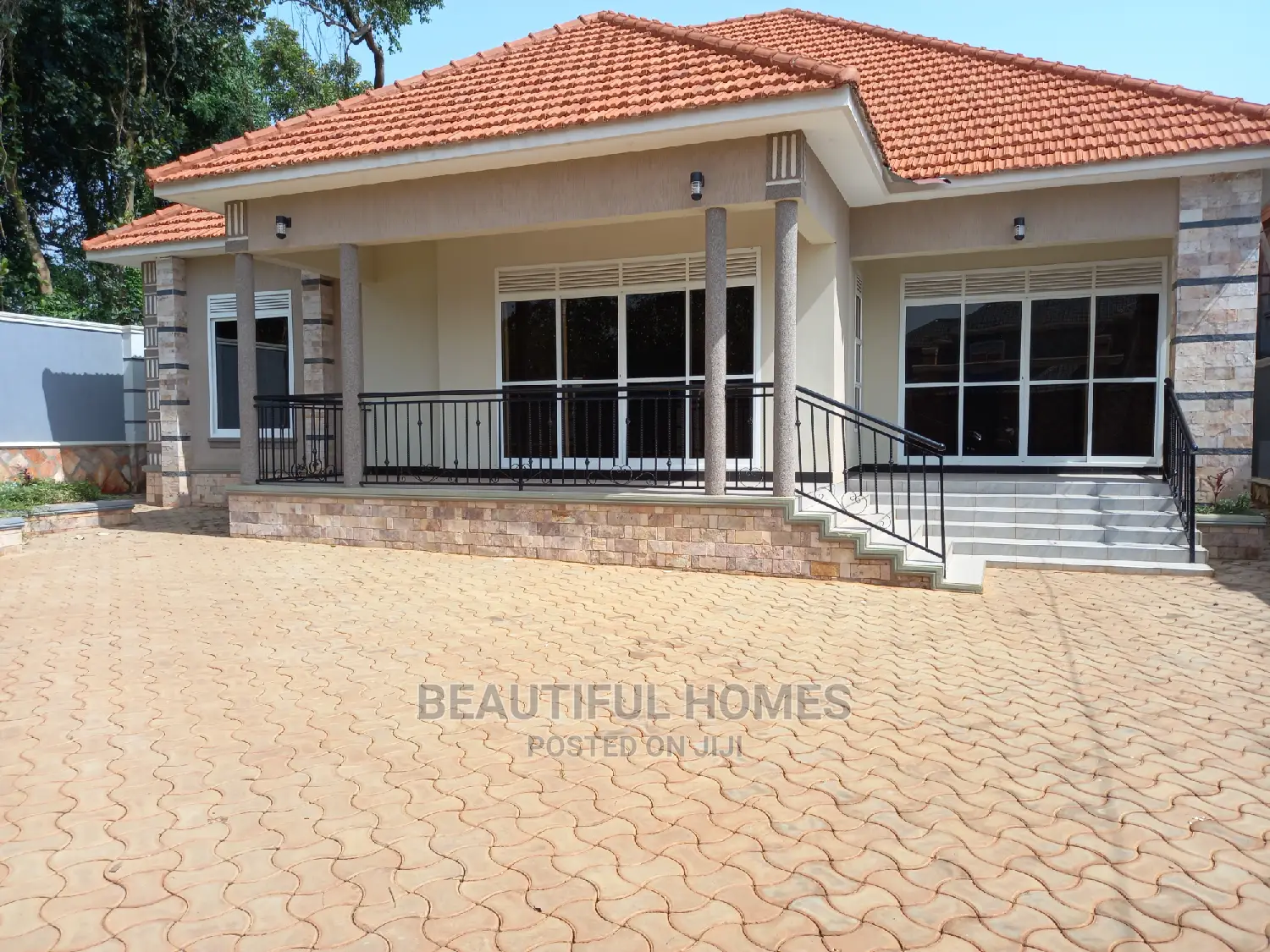 Furnished 4bdrm House in Kira First Class for Sale