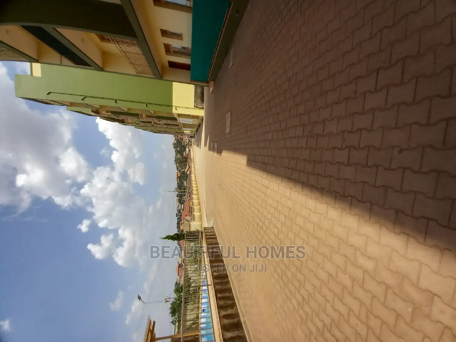 Furnished 2bdrm Condo in Bukoto, Central Division for Sale