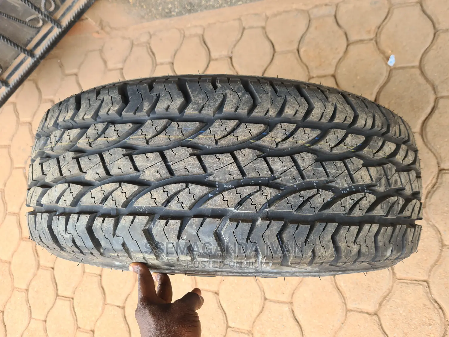 265/65r17 Gt Savero Made in Indonesia
