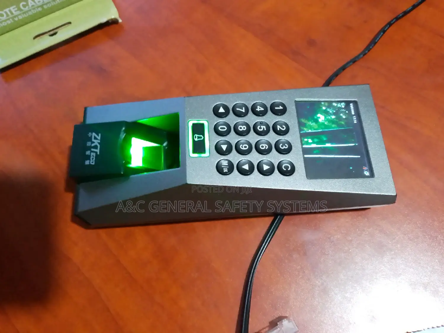 Time and Attendance Reader Biometric System and Software