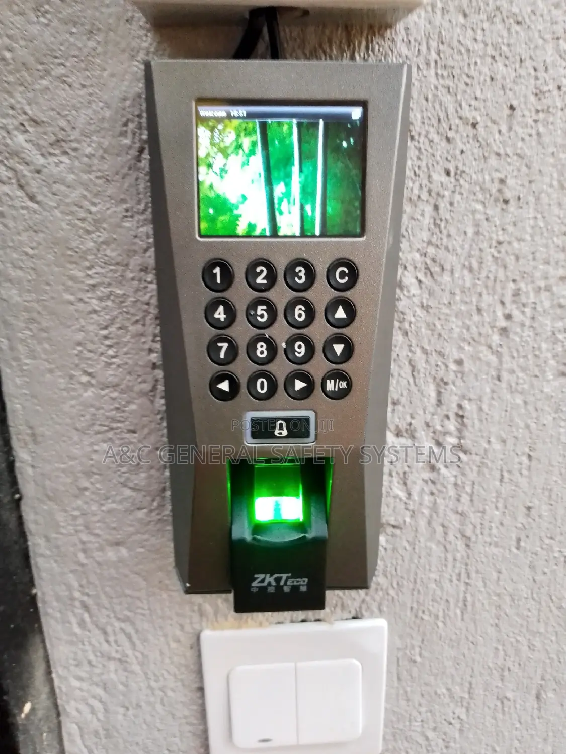 Time and Attendance Reader Biometric System and Software