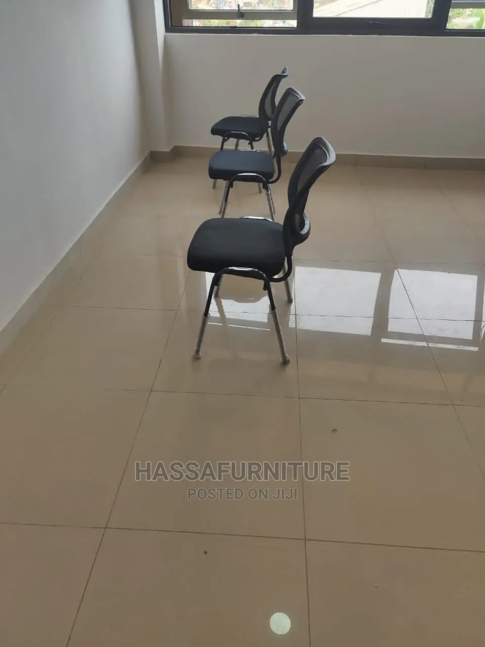 Wait Office Chairs Brand New