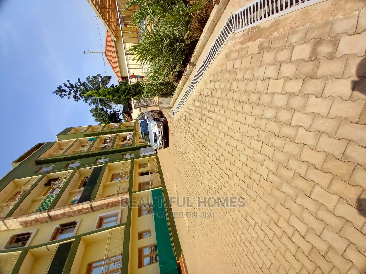 Furnished 2bdrm Condo in Bukoto Height, Central Division for Sale