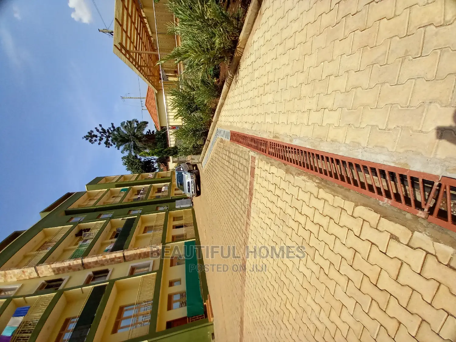 Furnished 2bdrm Condo in Bukoto Height, Central Division for Sale