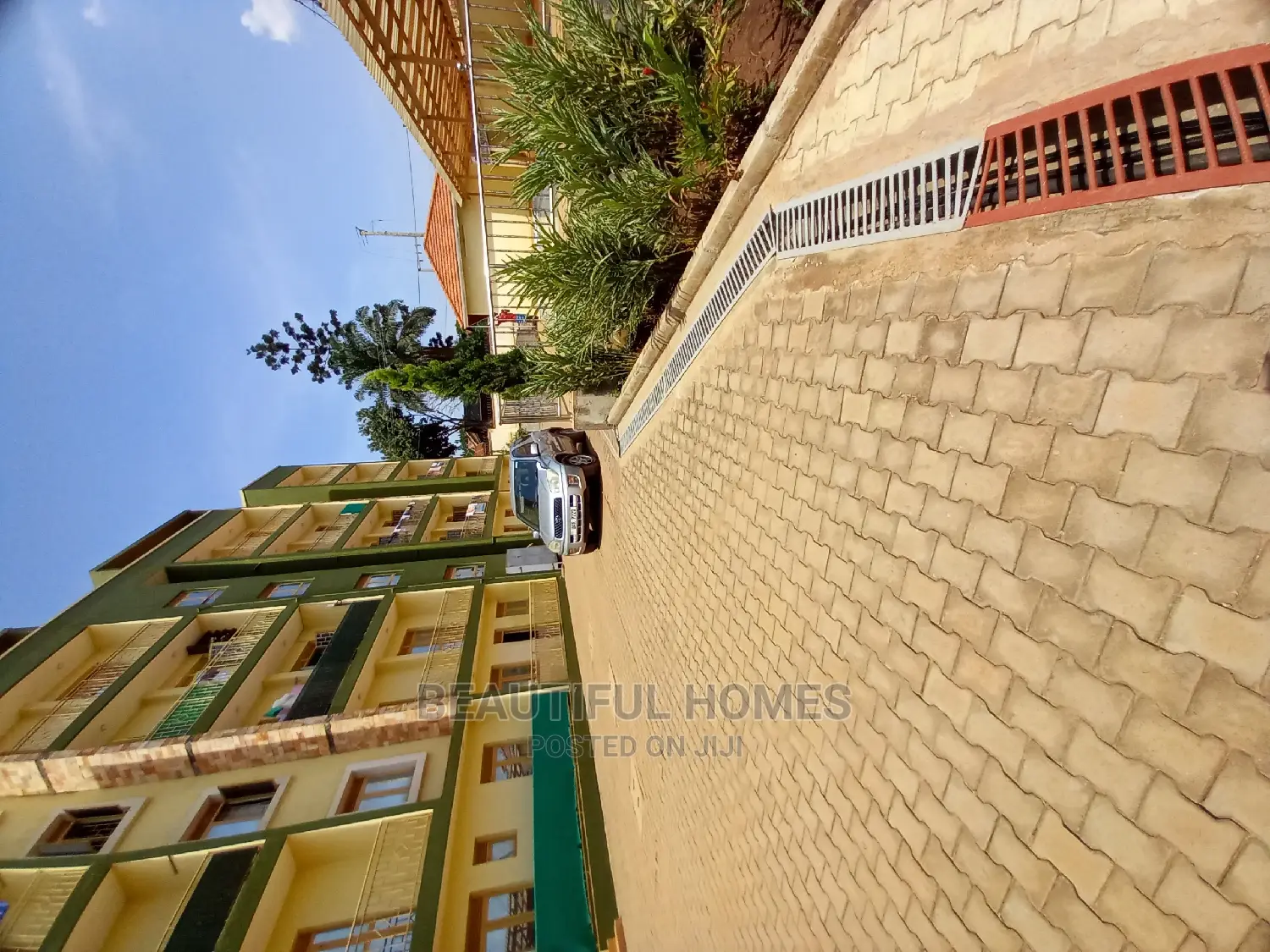 Furnished 2bdrm Condo in Bukoto Height, Central Division for Sale