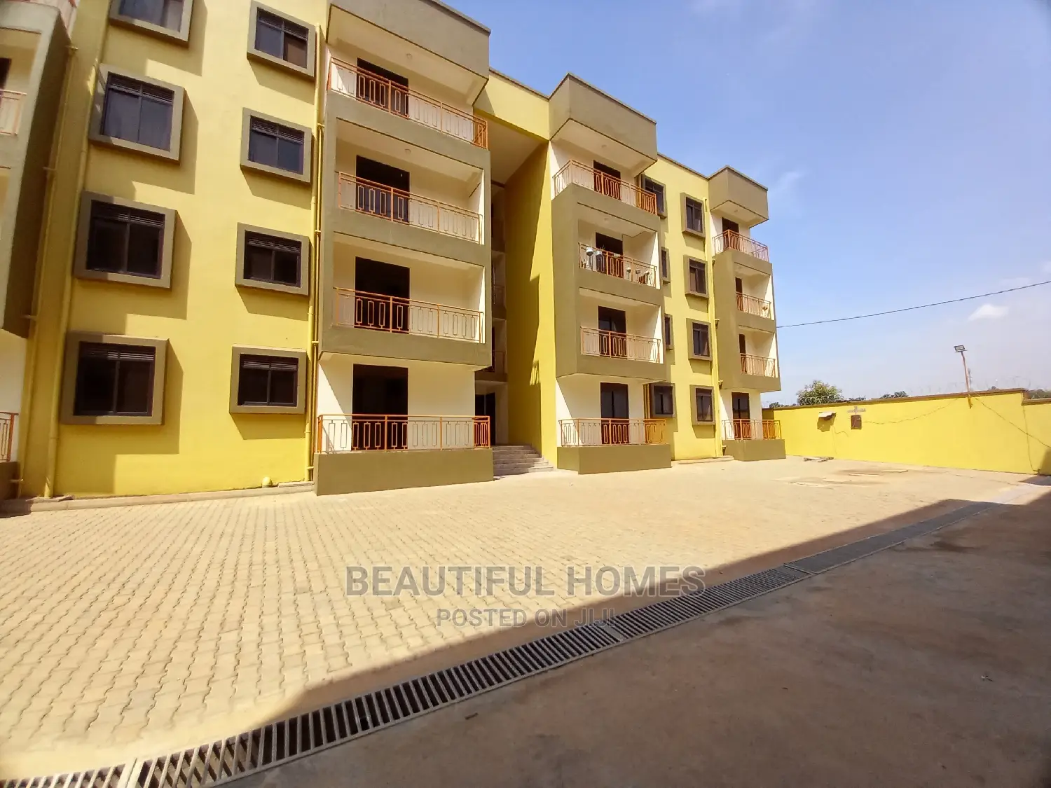 Furnished 3bdrm Condo in Kisaasi, Central Division for Sale