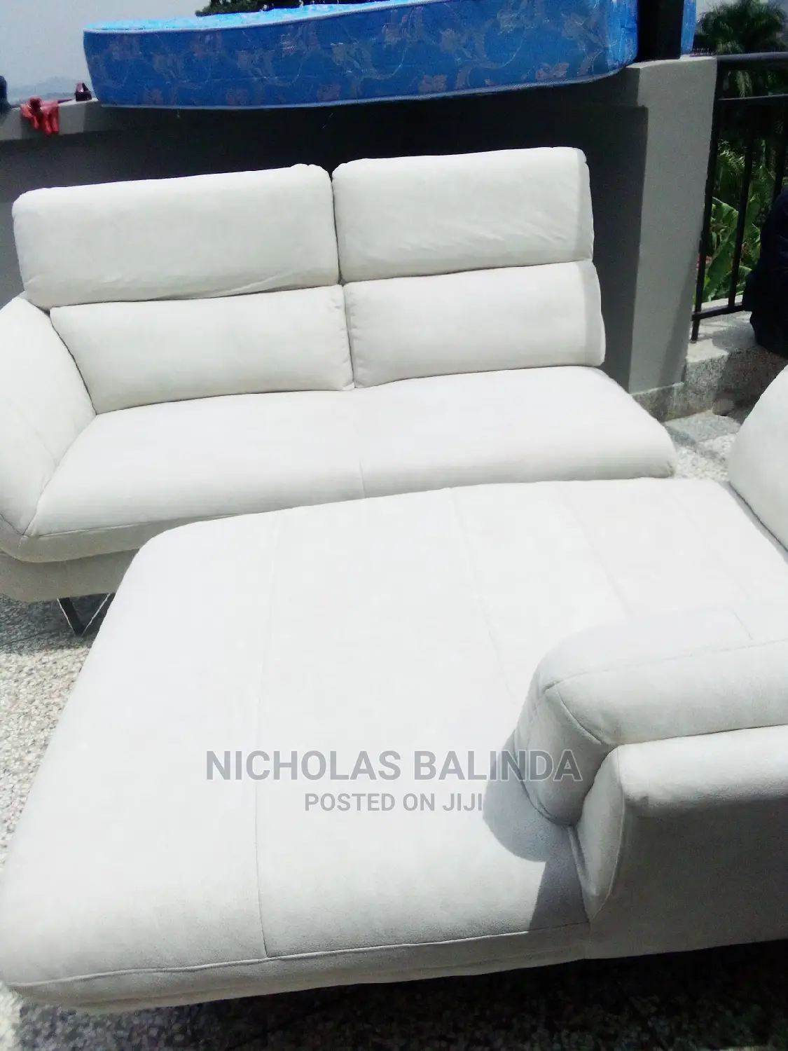 We Do Clean Chairs , Carpets, Matterless and We Do Good Work