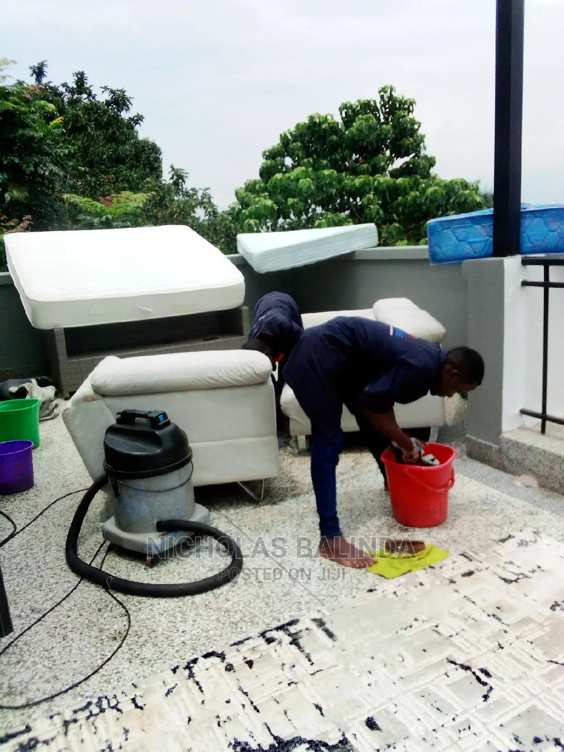 We Do Clean Chairs , Carpets, Matterless and We Do Good Work