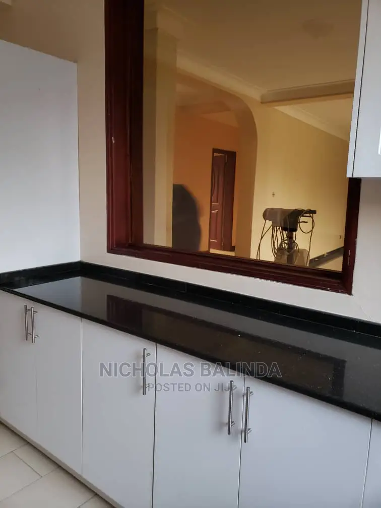 We Do Gernal Cleaning in House , Apartments ,Offices