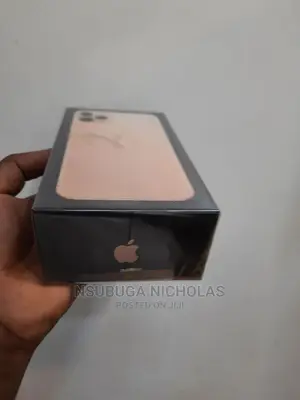 New Apple iPhone 11 Pro Max 64 GB Gold