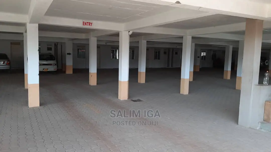 4bdrm Townhouse/Terrace in Kololo Property, Central Division for Sale