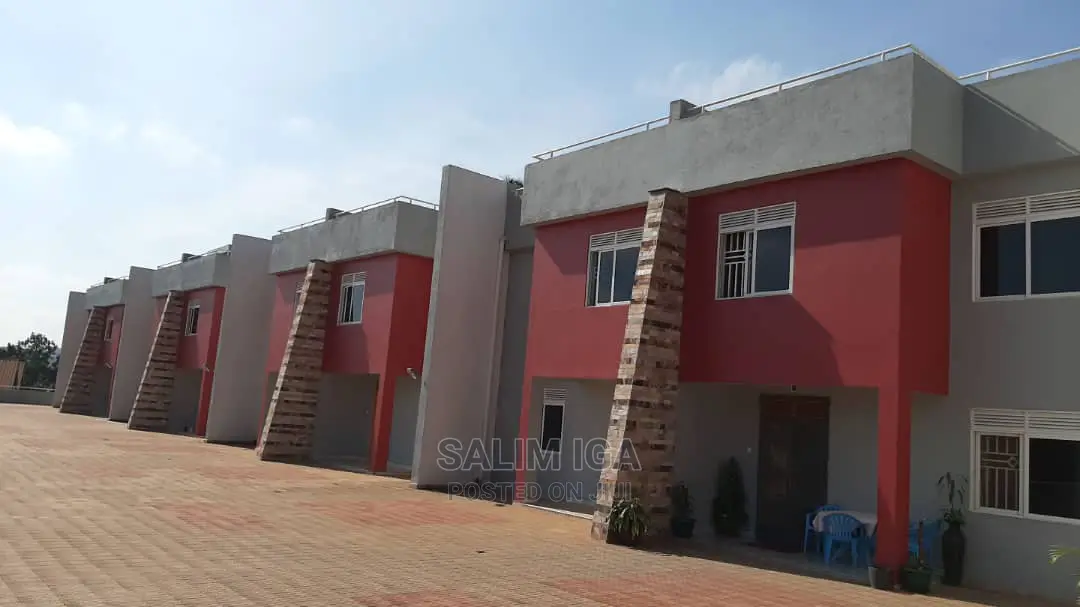 4bdrm Townhouse/Terrace in Kololo Property, Central Division for Sale