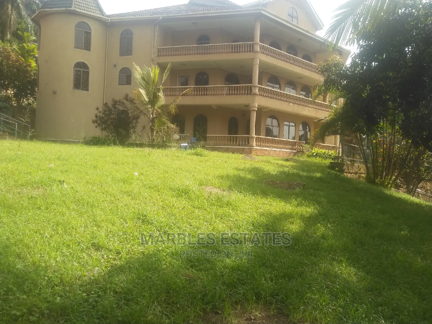 10bdrm Mansion in Naguru, Central Division for Rent