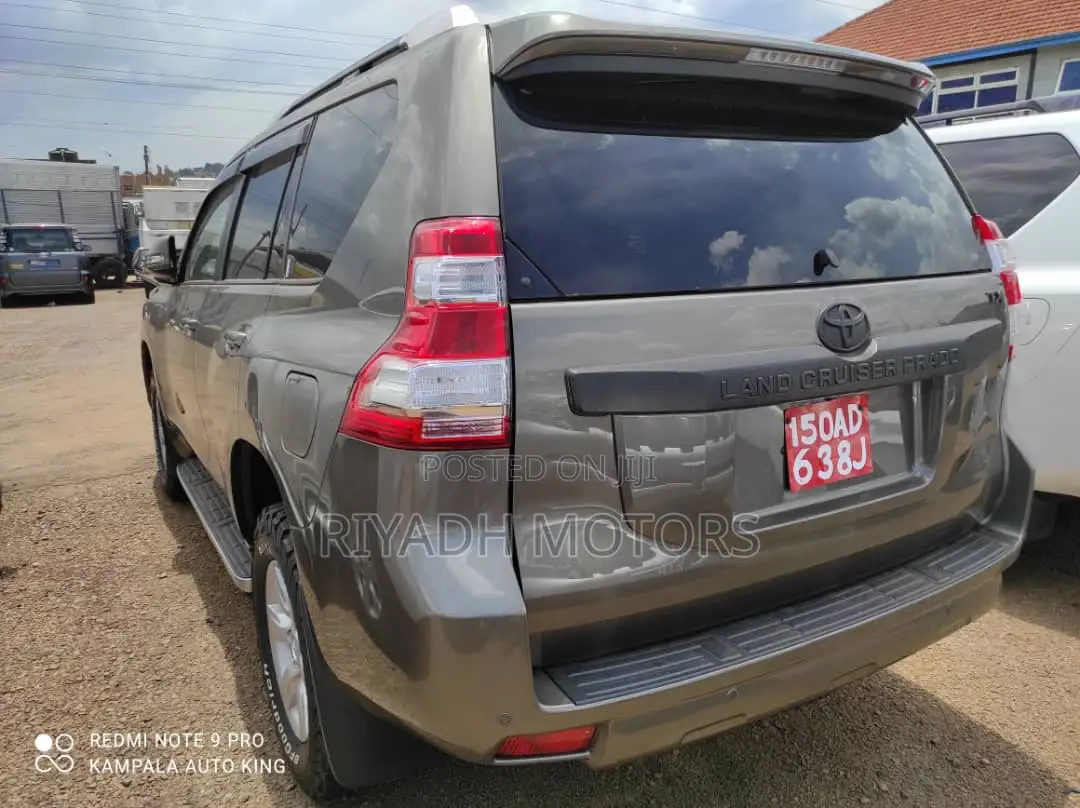 Toyota Land Cruiser Prado 2.7 2017 Brown