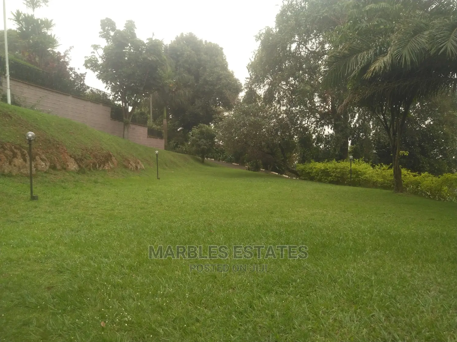 Exceutive Mansion for Sale in Kololo Sitted at 1 Acres