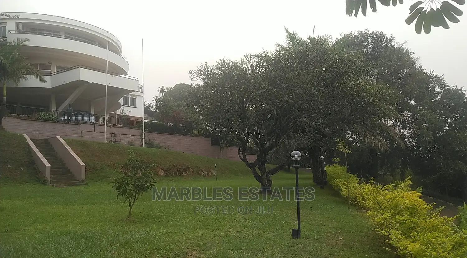 Exceutive Mansion for Sale in Kololo Sitted at 1 Acres