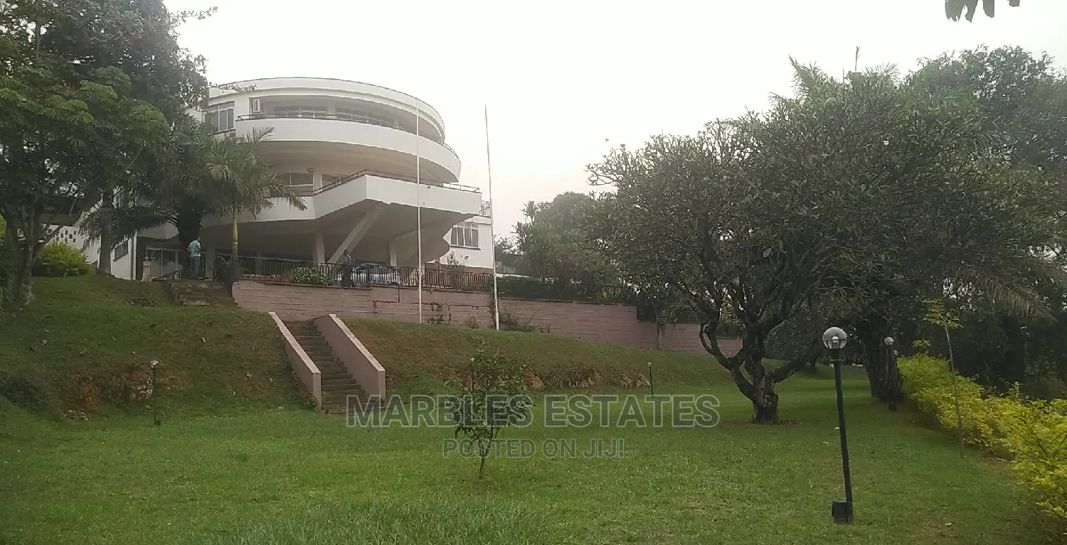 Exceutive Mansion for Sale in Kololo Sitted at 1 Acres