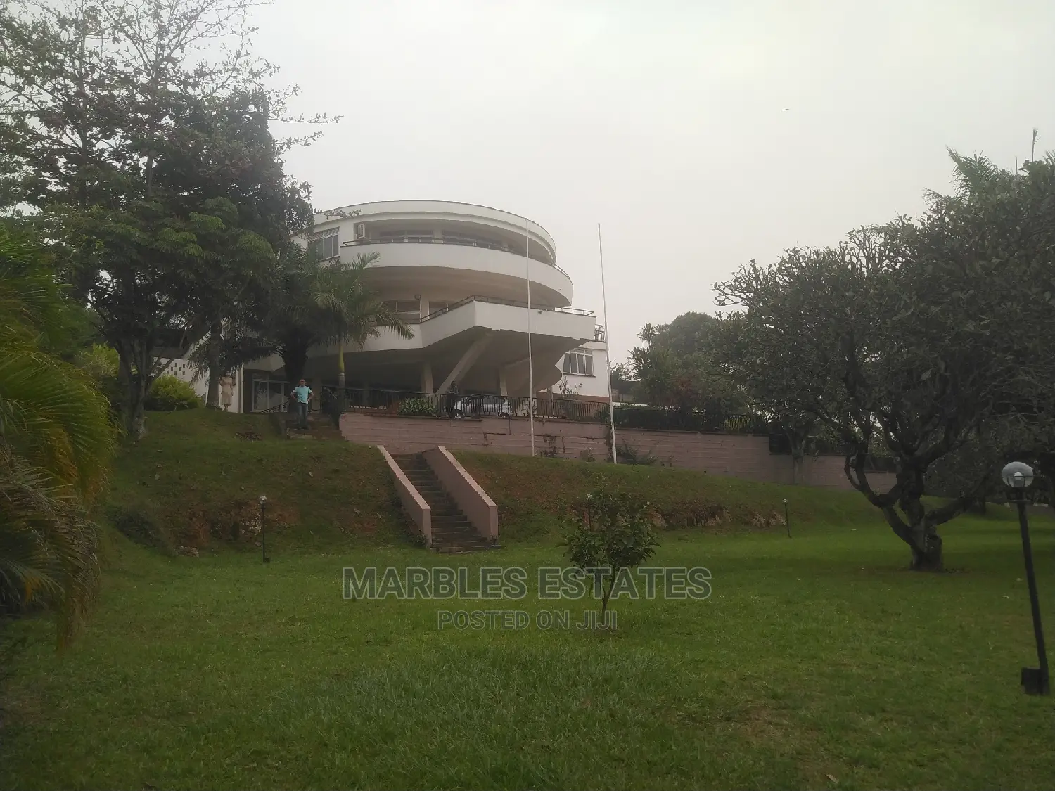 Exceutive Mansion for Sale in Kololo Sitted at 1 Acres