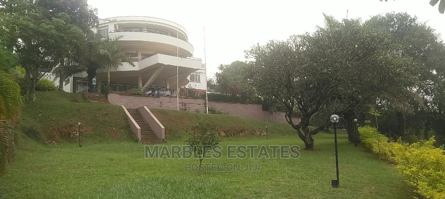 Exceutive Mansion for Sale in Kololo Sitted at 1 Acres